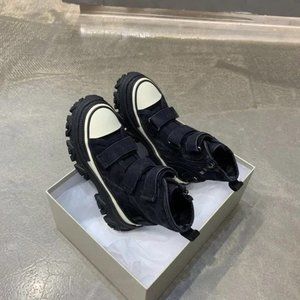 New denim canvas high -top shoes